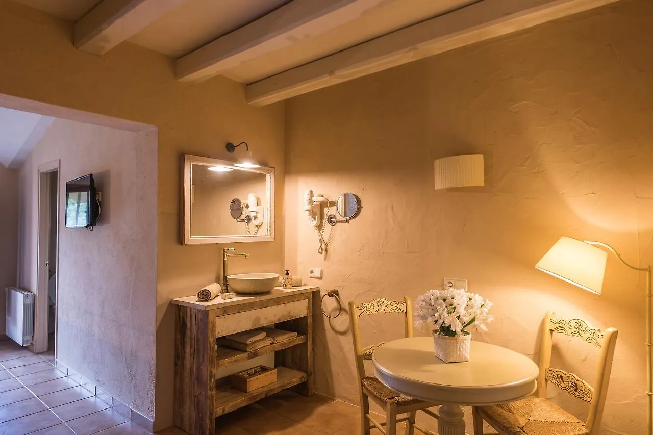 Maison d'hôtes El Moli de Siurana, The Originals Relais  Séjour à la campagne